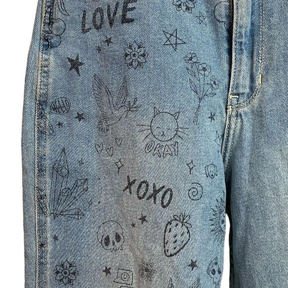 NWT Hollister Ultra High Rise Mom Jeans Women's Size 24 Unhemmed Blue Artsy Cat - Picture 8 of 16